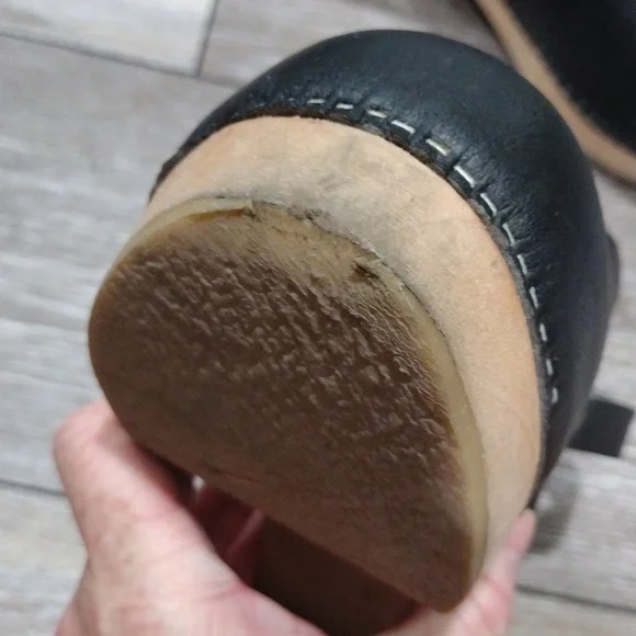 Black no name womens clogs. Size 10.5 - Picture 8 of 12